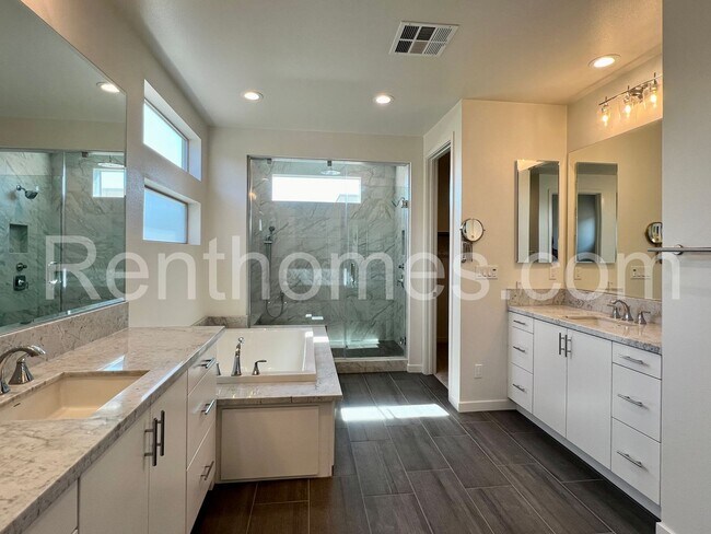Building Photo - 15113 Lincoln Lp