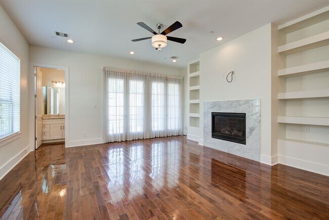 Building Photo - 1721 Thompson St