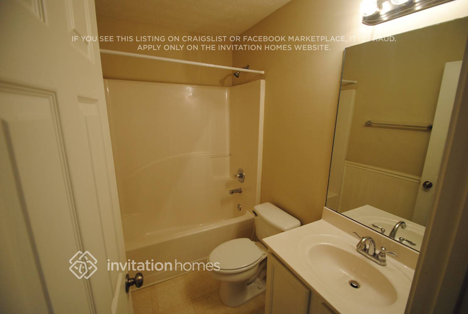 Building Photo - 1221 Pine Acre Dr NE