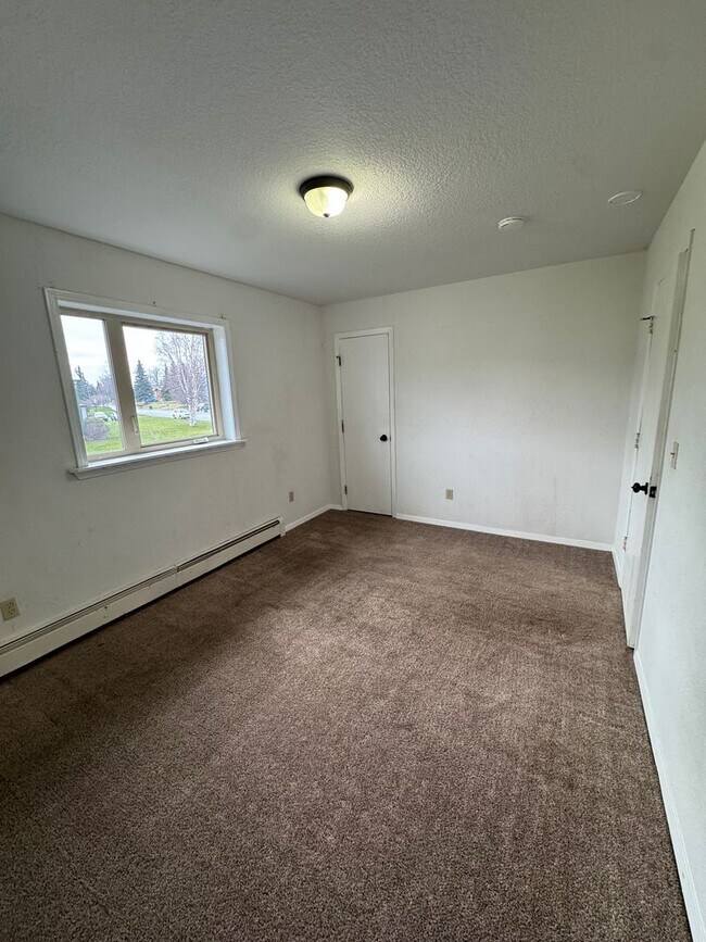 Building Photo - 8101 E 16th Ave