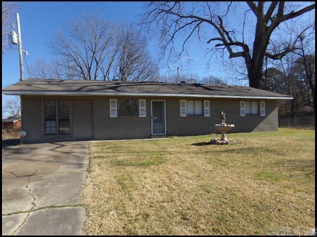 Primary Photo - 6 Duval Cir