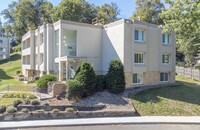 Building Photo - 1 Bedroom, 1 Bathroom Apartment In Desirab...