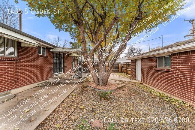 Building Photo - Home near DU and Wash Park!