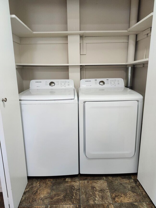 Building Photo - Beautiful 4 bedroom 2 bath Post Falls home for rent!