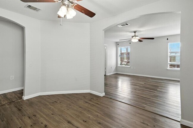 Building Photo - 12613 Paloma Blanca Way
