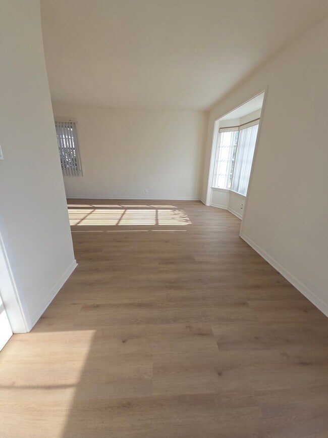 Building Photo - 2018-2022 Verdugo