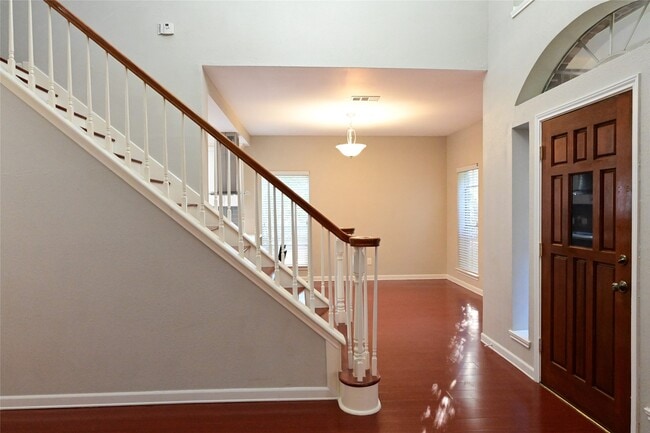 Building Photo - 2339 Bent River Dr