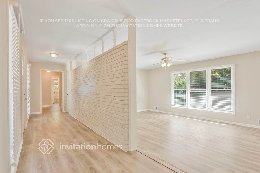 Building Photo - 3887 Sable Dr