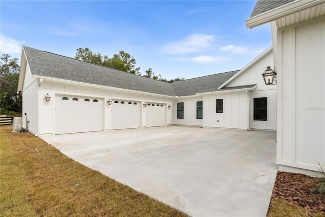 Building Photo - 17104 SW 11th Ct