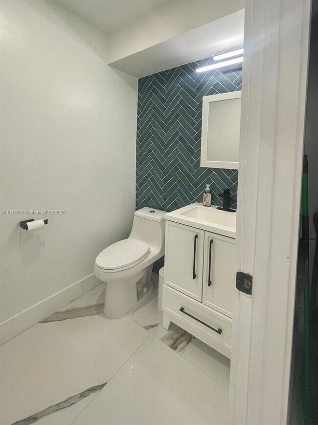 Building Photo - 15465 SW 86th Terrace