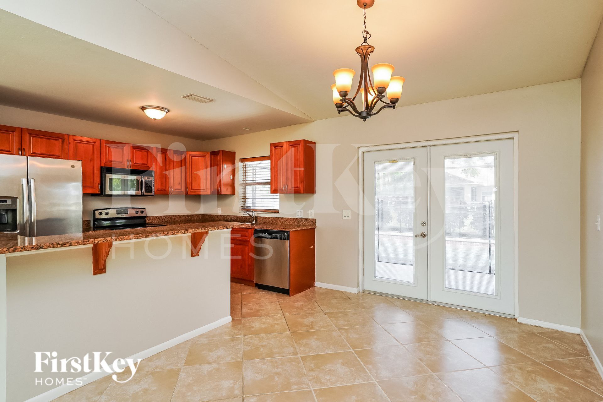 Building Photo - 4104 SW 7th Ave