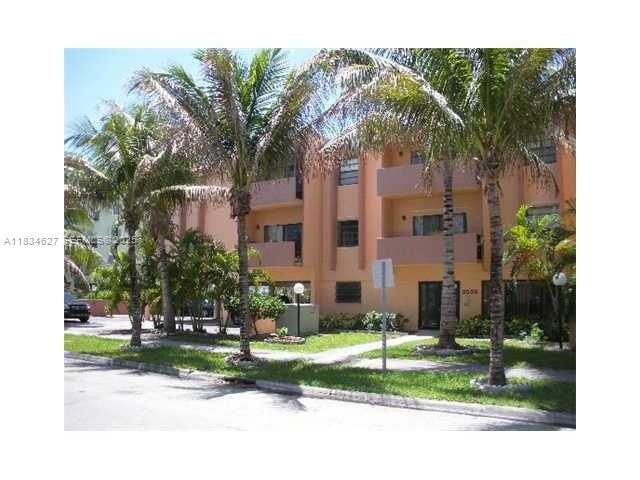 Building Photo - 3582 NE 171 St