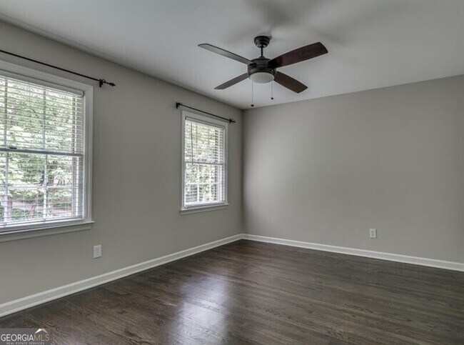 Building Photo - 4243 McClatchey Cir NE