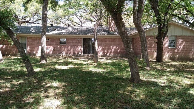 Building Photo - 7342 Shady Hollow Ln