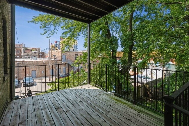 Building Photo - 5618 N Winthrop Ave