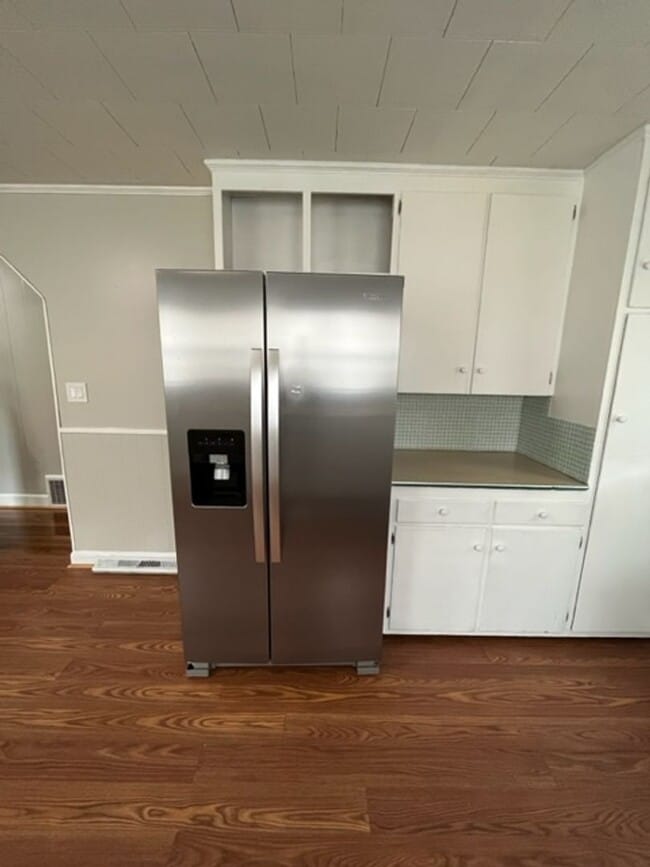 Building Photo - 2 bed 1 Bath Home Mount Airy NC