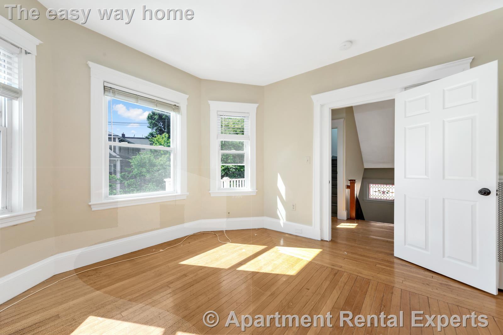 Building Photo - 31 Champney St