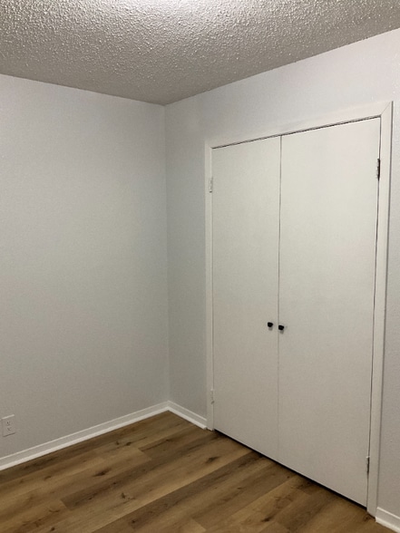 Building Photo - 1501 N 7th Ave