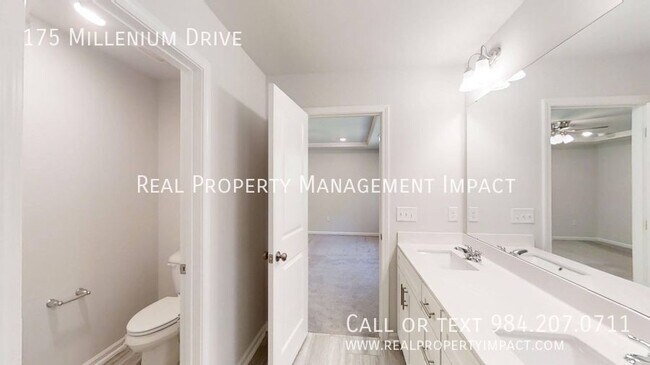Building Photo - 175 Millennium Dr