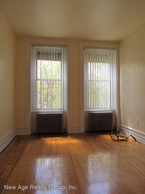 Building Photo - 3029 W Girard Ave