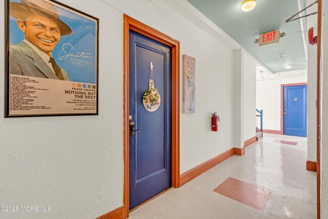 Building Photo - 400 Deal Lake Dr