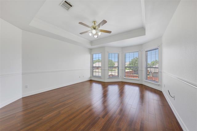Building Photo - 9320 Vista Cir