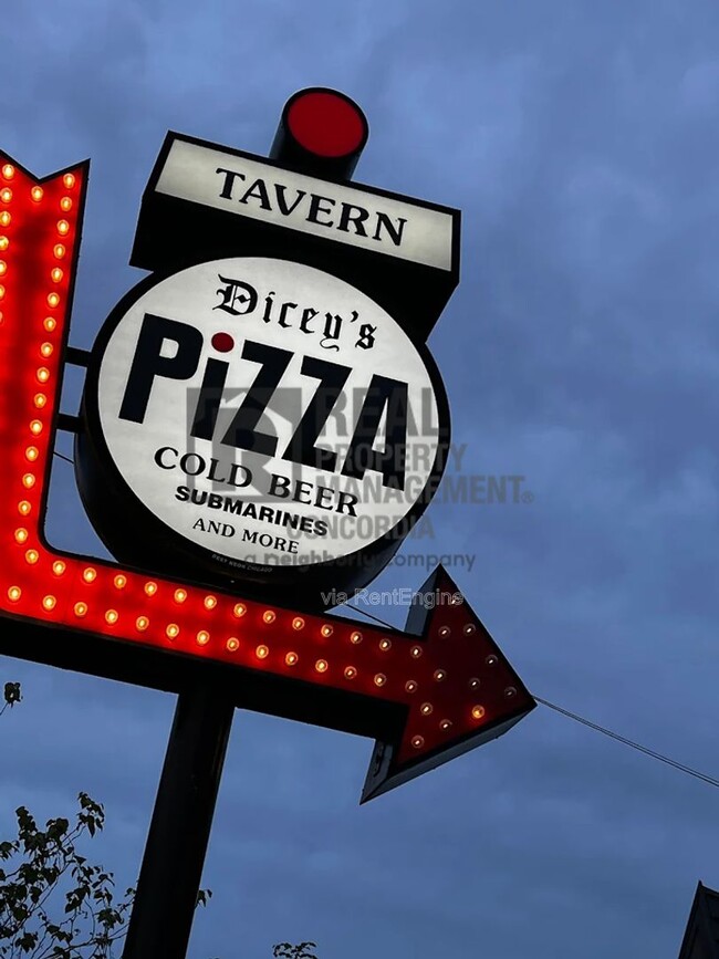 Building Photo - 1242 2nd Ave S