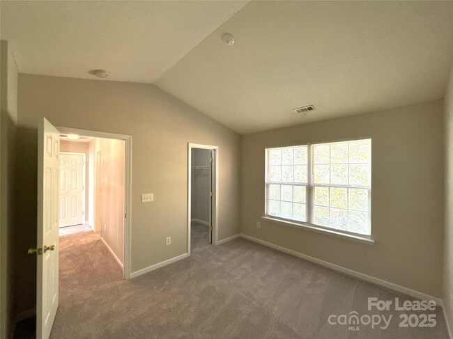 Building Photo - 5229 Ficus Tree Ln