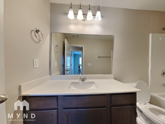 Building Photo - 11973 Fuller St