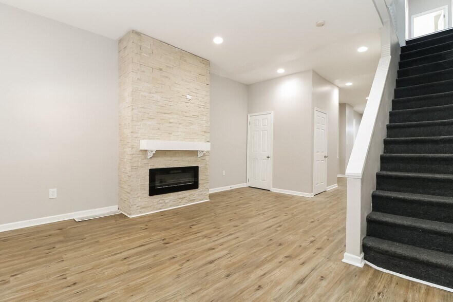 Building Photo - 2034 W Atlantic St