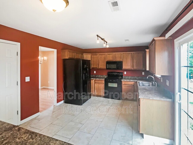 Building Photo - 705 Cassie Marie Ct