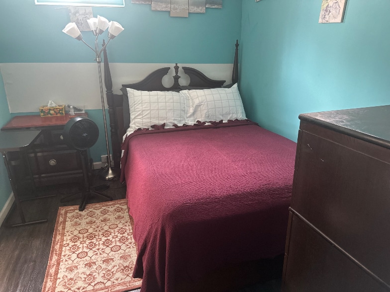 Building Photo - 5 Hardy Pl