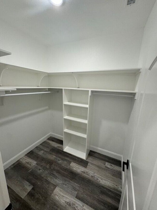 Building Photo - 3/2/2 - Peaster ISD - NO WATER BILL