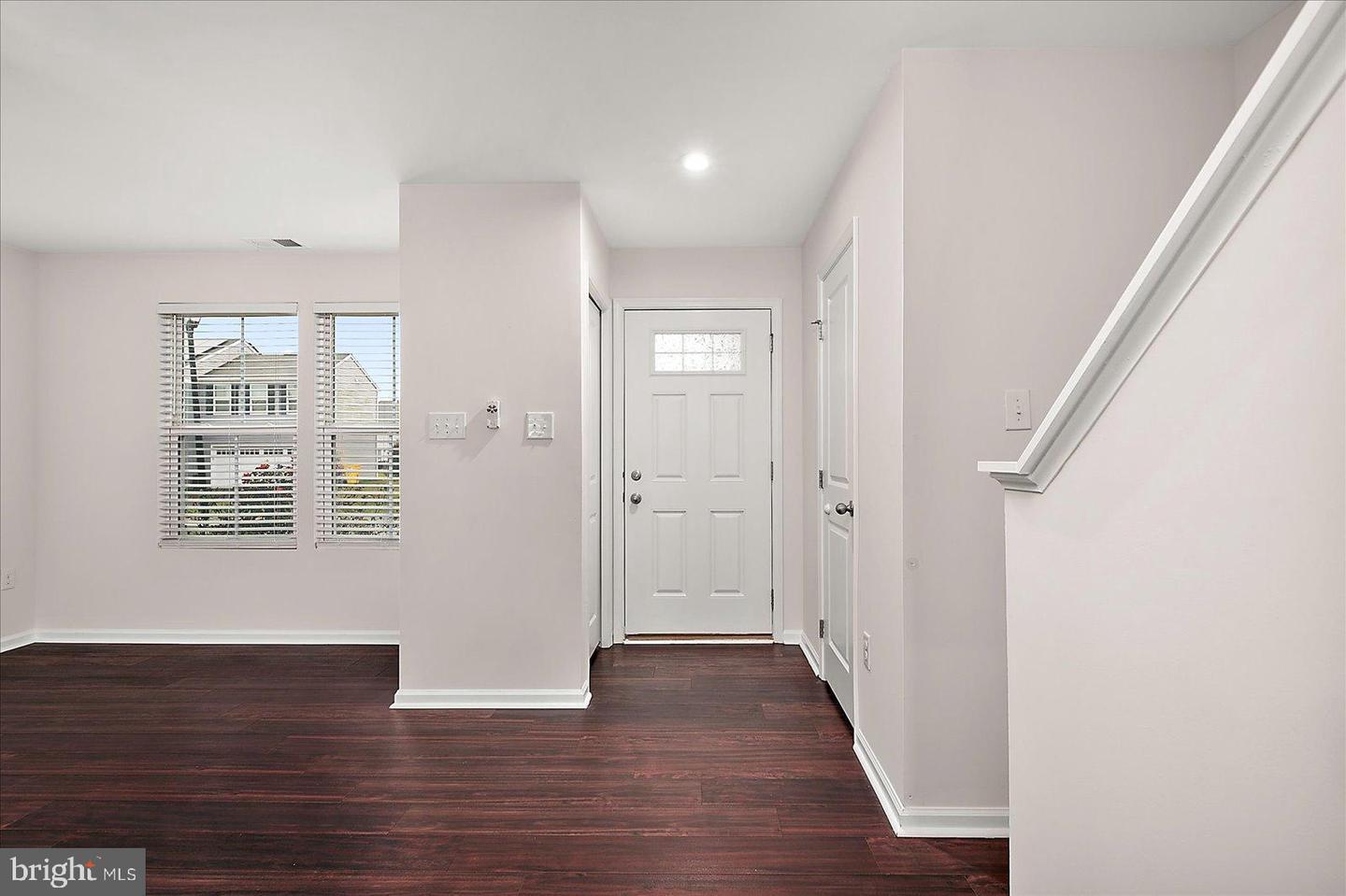 Building Photo - 38369 Elizabeth Ln