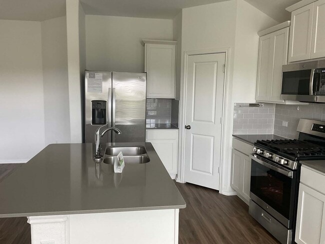 Building Photo - 10537 Steinbeck Dr