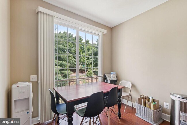 Building Photo - 42832 Bittner Square