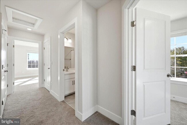 Building Photo - 1829 Harvest Dr