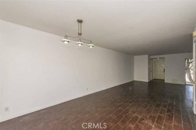 Building Photo - 2057 Dacian Dr S