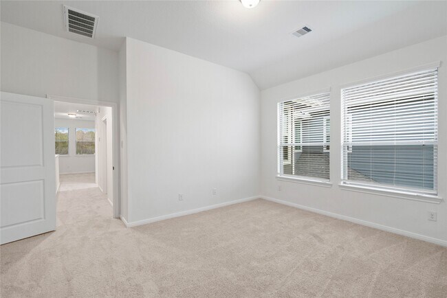 Building Photo - 631 Silver Pear Ct