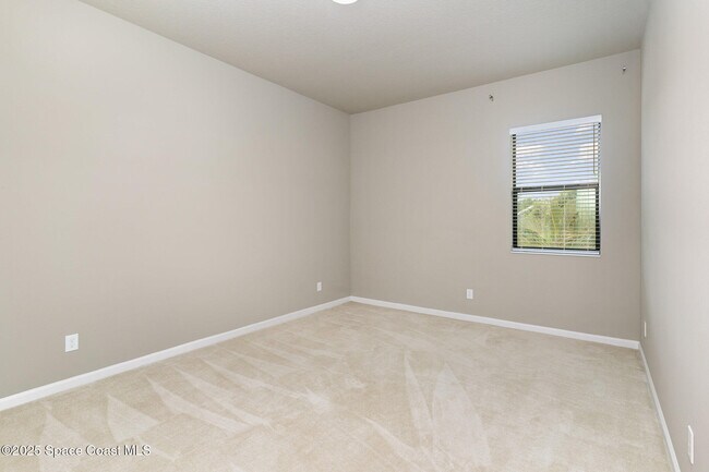 Building Photo - 735 Lanai Cir