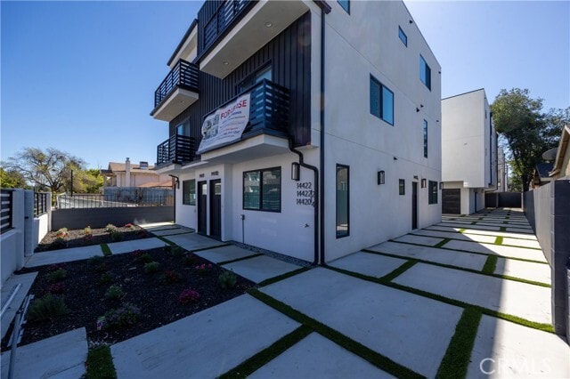 Building Photo - 14422 Tiara St