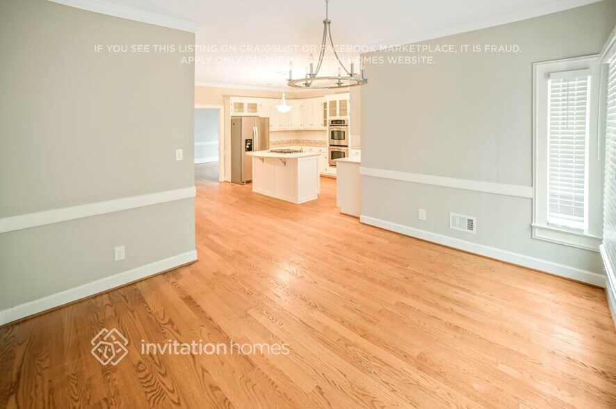 Building Photo - 2111 Shadwell Way