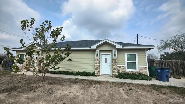 Building Photo - 16 S Indiana Ave