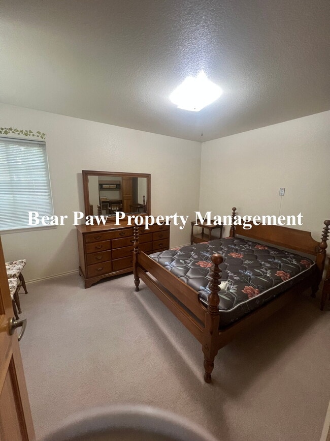 Building Photo - New Lower Price on Two bedroom in Rocky Village 55+ Community!!