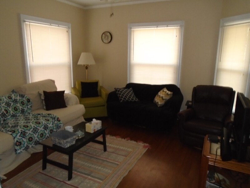 Building Photo - 209 Fuller Ave SE