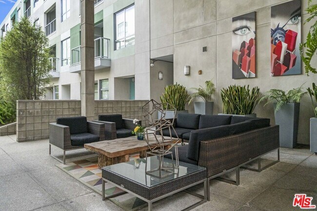 Building Photo - 11500 Tennessee Ave