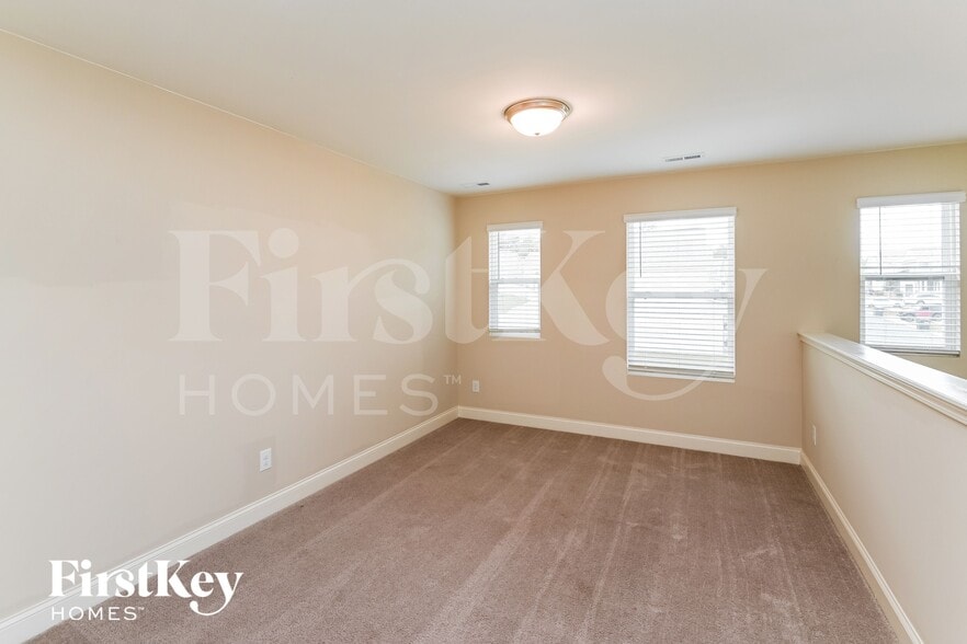 Building Photo - 9317 Sloan Forest Dr