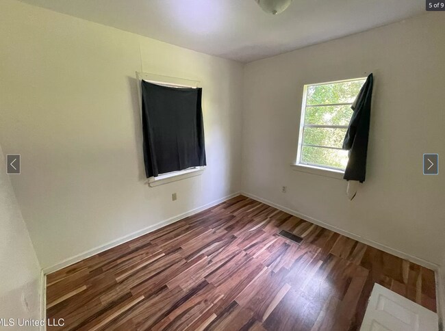 Building Photo - $99 Limited Time Move in Special! HUD Frie...