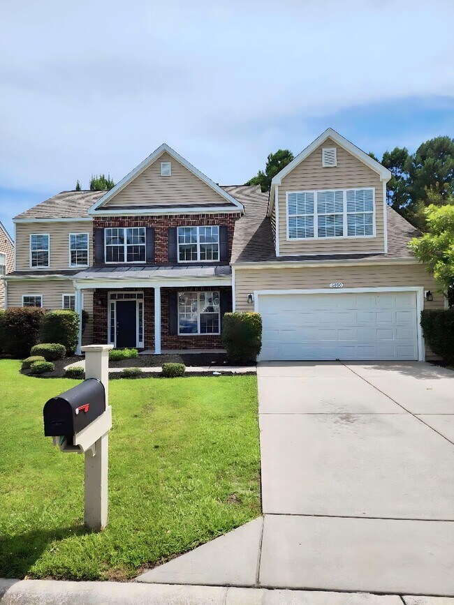 Primary Photo - 3400 Picket Fence Ln