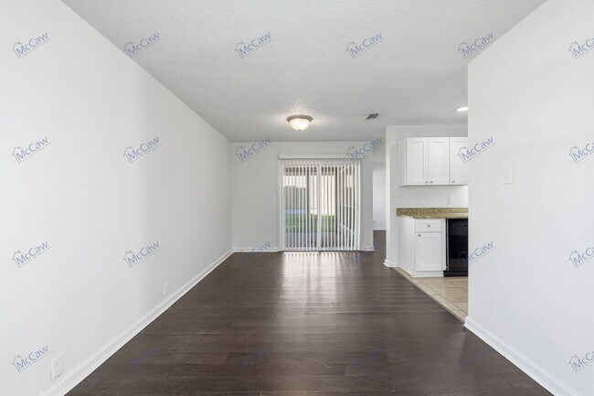 Building Photo - 1736 Brown Trail